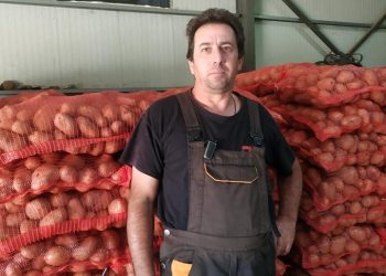 Δέκα τόνοι πατάτας για να διατεθούν σε όσους/ες έχουν ανάγκη