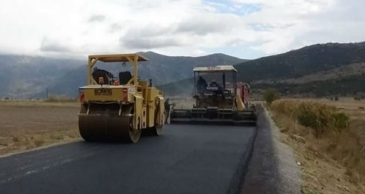 Καταγγελία για απευθείας ανάθεση 72.924 αγροτικής οδοποιίας από τον Δήμο Φαρκαδόνας