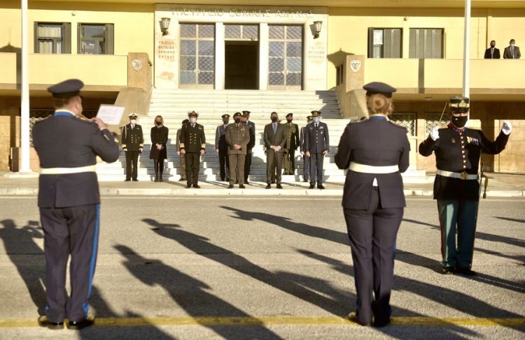 Φαίνεται ότι τα μέτρα  δεν ισχύουν για όλους….
