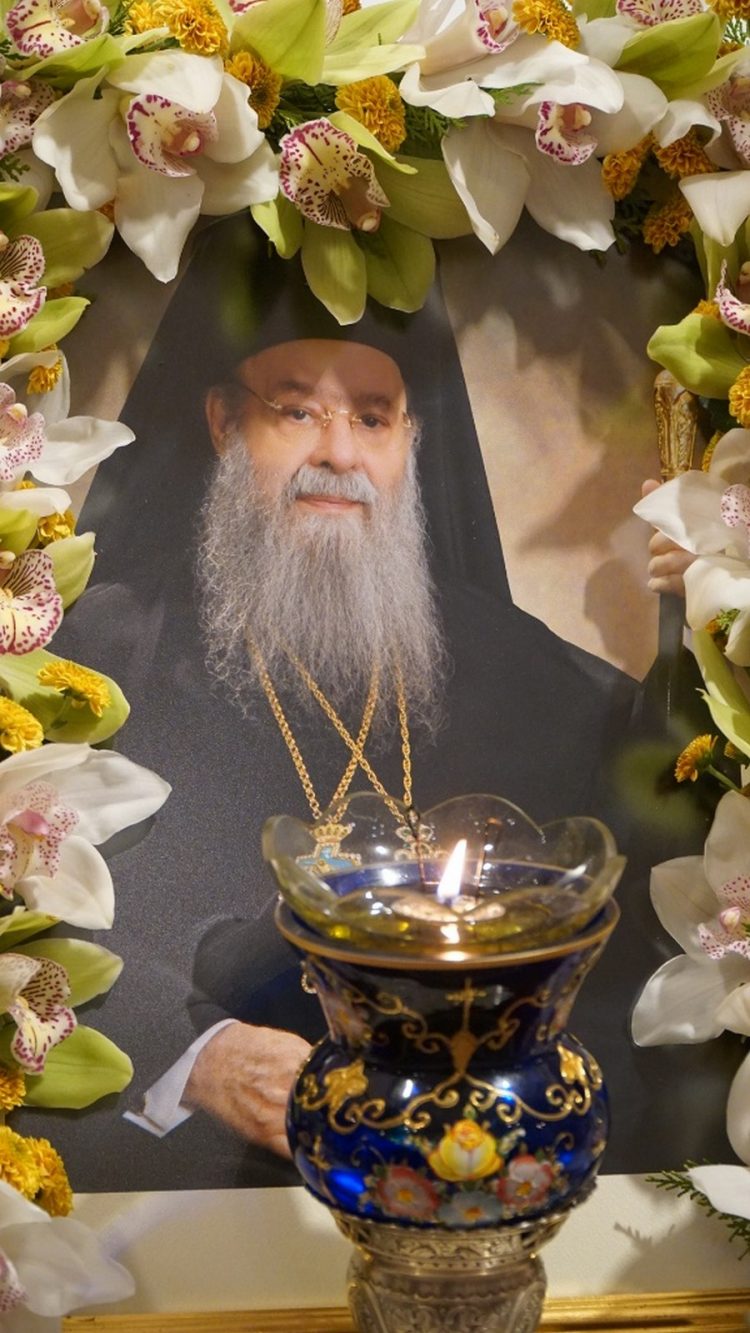 Σε κλίμα βαθιάς συγκίνησης  και με αυξημένα μέτρα  η κηδεία του Μητροπολίτη Αλεξίου