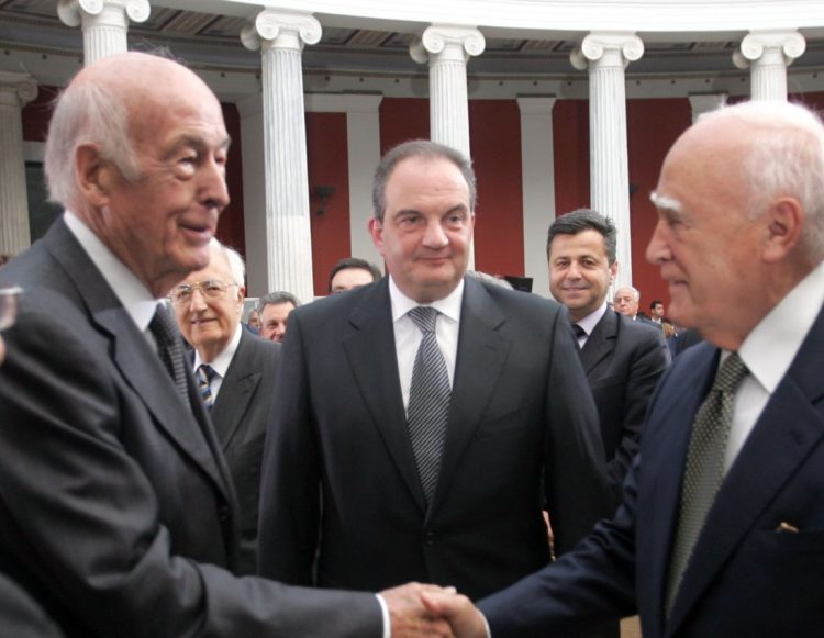 Του οφείλουμε πολλά