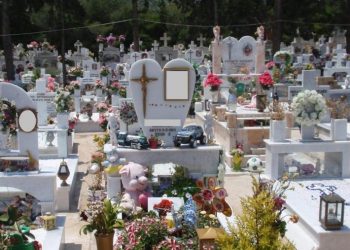 Τάφοι… τέλος! Γέμισε το Κοιμητήριο Σαραγίων στα Τρίκαλα