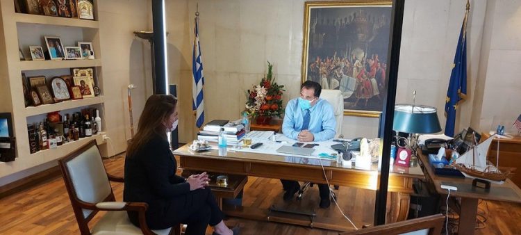 Διαβεβαιώσεις από τον Υπουργό Ανάπτυξης και από τον Γενικό Γραμματέα Εμπορίου στην κ. Παπακώστα