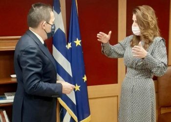 Συνάντηση Κατερίνας Παπακώστα με τον Κυβερνητικό Εκπρόσωπο  Στέλιο Πέτσα