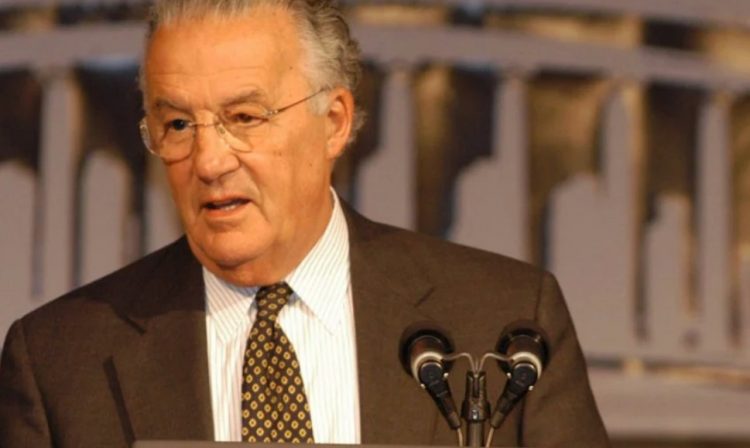 Μικέλης Χατζηγάκης: Mακάρι να υπήρχαν και σήμερα πολιτικοί σαν τον Πωλ Σαρμπάνη