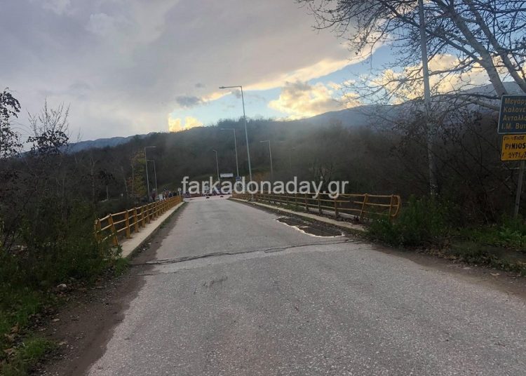 Διακοπή κυκλοφορίας στη γέφυρα του Πηνειού στο Διαλεκτό