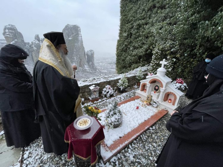 Τελέσθηκε στην  Μονή Ρουσσάνου Μετεώρων το 40ήμερο μνημόσυνο της γερόντισσας Φιλοθέης