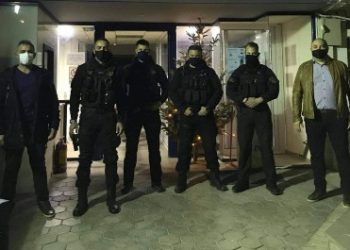 Τρίκαλα: Δώρα για τους αστυνομικούς που ήταν στο καθήκον