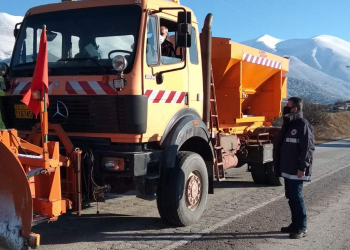 Σε πλήρη ετοιμότητα για την κακοκαιρία με 189 μηχανήματα και σταθμούς μεταφόρτωσης αλατιού