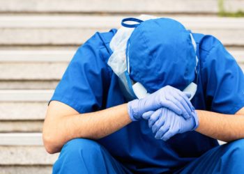 Τρεις γιατροί έχασαν τη ζωή τους στη Θεσσαλία σε 4 μέρες – Είχαν νοσήσει από Covid
