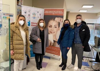 Ισχυρό συμβολικό μήνυμα για τη βία κατά γυναικών από τα Τρίκαλα