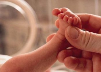 Τραγωδία: Νεκρό βρέφος 4 μηνών που καταπλακώθηκε από… σκύλο!