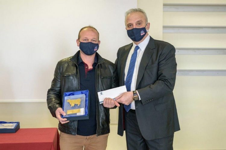 Μπόνους 1,5 εκ. ευρώ από την ΟΛΥΜΠΟΣ σε εργαζομένους και κτηνοτρόφους
