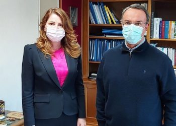 Η Παπακώστα μετέφερε την αγωνία και τον προβληματισμό των Τρικαλινών στον Σταϊκούρα