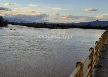 Αυτή είναι η εικόνα του Πηνειού στο ύψος της Νομής