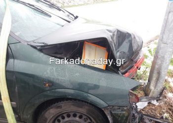 Ταξιάρχες: Αυτοκίνητο καρφώθηκε σε κολώνα της ΔΕΗ (φωτό)