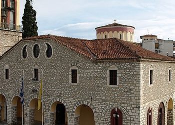 Τύρναβος: Εδώ παπάς, εκεί παπάς…