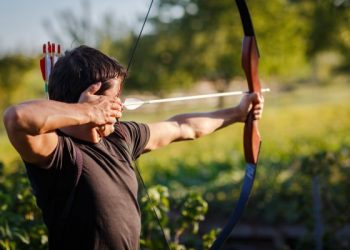 Ο τοξοβόλος ξαναχτύπησε στον Βόλο – Προσπάθησε να σκοτώσει σκύλο