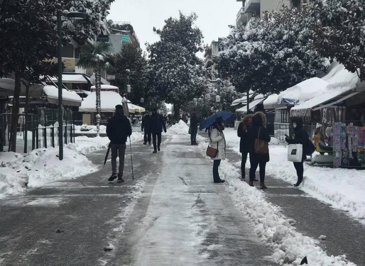 3 στα Τρίκαλα και 30 νέα κρούσματα κορωνοϊού στη Λάρισα το τελευταίο 24ωρο
