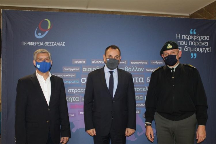 Ο Υπουργός Εθνικής Άμυνας Ν. Παναγιωτόπουλος στον Περιφερειάρχη Θεσσαλίας