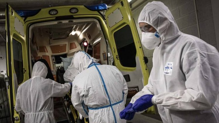 Ρεκόρ με 735 διασωληνωμένους – 54 νέοι θάνατοι  – 3 κρούσματα σήμερα στα Τρίκαλα και 89 στην Λάρισα