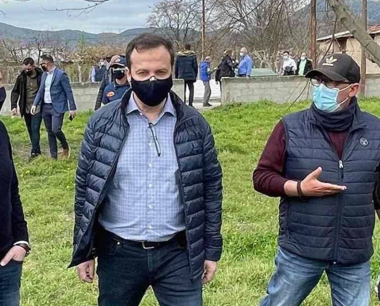 Ισορροπίες τρόμου και συμμαχίες  με φόντο το δήμο Φαρκαδόνας