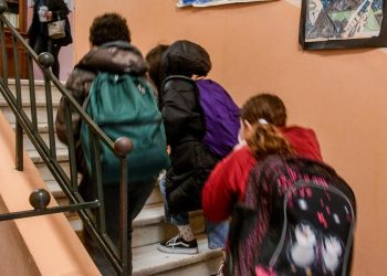 Κορωνοϊός: Κλείνουν σχολεία το ένα μετά το άλλο στα Τρίκαλα