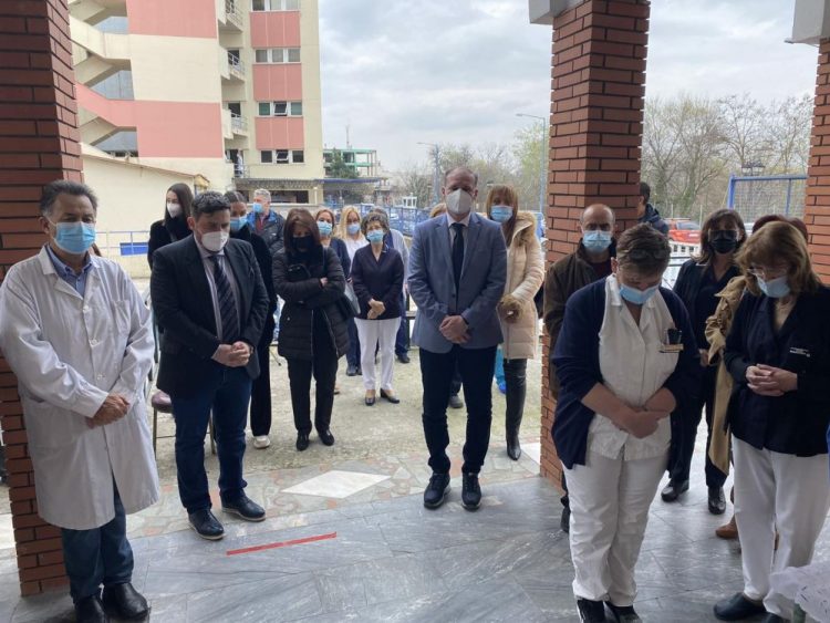 Αγιασμός στο Γενικό Νοσοκομείο Λαρίσης  και Επιμνημόσυνη Δέηση για τους αδικοχαμένους Ιατρούς