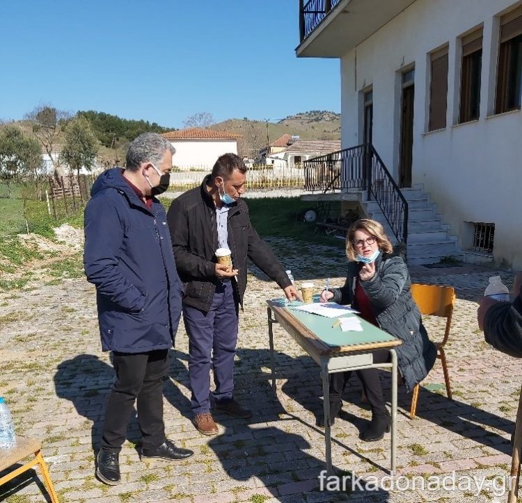 Στο πλευρό των πληγέντων  από τον ισχυρό σεισμό ο Μπαγιώτης