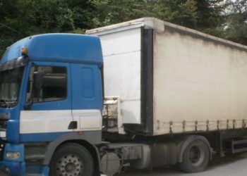 Συνελήφθη στα Τρίκαλα με χασίς στο φορτηγό
