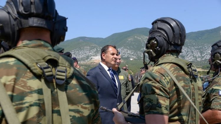 Οι Ένοπλες Δυνάμεις αποδεικνύουν με πράξεις ότι βρίσκονται στο πλευρό της κοινωνίας