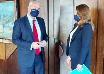 Η Κατερίνα Παπακώστα τήρησε τον λόγο της προς τους Προέδρους των Κοινοτήτων