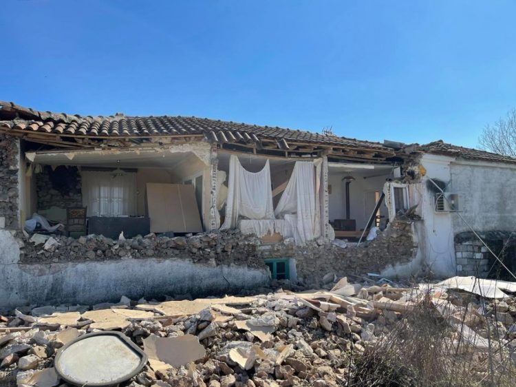 Κατέληξε ο ηλικιωμένος που σώθηκε από τα 6,3 Ρίχτερ