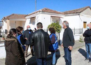 Δίπλα στους πληγέντες  από τον σεισμό του Δήμου Φαρκαδόνας ο Χρήστος Μιχαλάκης