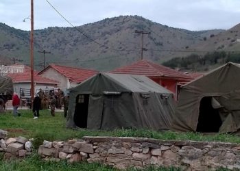 Στήθηκαν σκηνές  από τον  στρατό για τους πληγέντες από τον ισχυρό σεισμό και στην Κρήνη