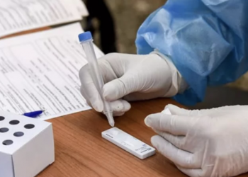 Δεν θα γίνονται στα φαρμακεία τα rapid test
