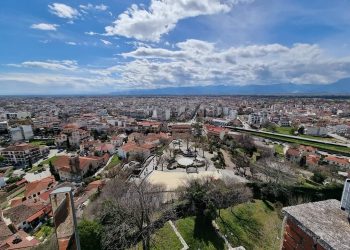 Εργασίες συντήρησης στο πιο ψηλό σημείο των Τρικάλων