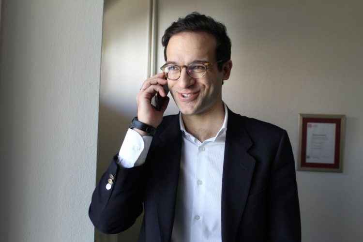 Χατζηγάκης: «Προτεραιότητα μου τα προβλήματα των πολιτών»