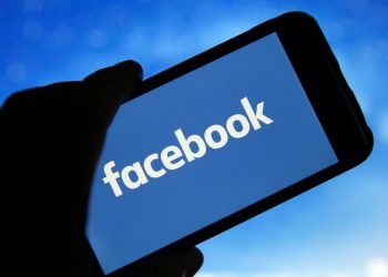 Το Facebook δεν σχεδιάζει να ειδοποιήσει τους εκατομμύρια χρήστες που διέρρευσαν τα δεδομένα τους