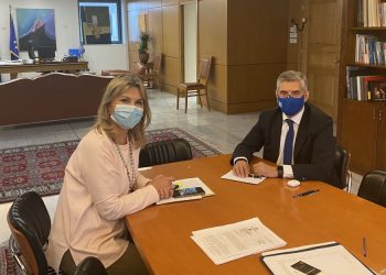 Συνάντηση Κ. Αγοραστού – Ζ. Μακρή στην Αθήνα για την εισαγωγή μαθητών από τις σεισμόπληκτες περιοχές στο Πανεπιστήμιο