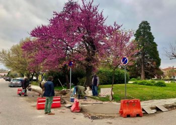 Αναμορφώσεις σε πλατείες των Τρικάλων