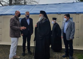 «Χτίζει»  εκκλησίες ο Μιχαλάκης