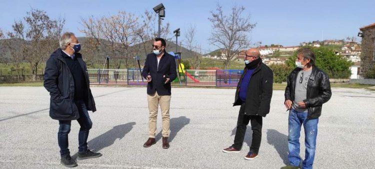 Στο Διάσελλο ο Μιχαλάκης για την δρομολόγηση προκατασκευασμένων αιθουσών για το Δημοτικό Σχολείο