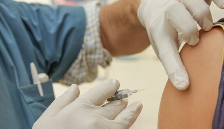 Ξεκινούν την ερχόμενη Δευτέρα οι εμβολιασμοί με Johnson & Johnson: Τι προβλέπει το χρονοδιάγραμμα
