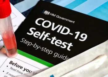 Την Τετάρτη έρχονται τα self tests – Πρώτα στα χέρια των μαθητών και των εκπαιδευτικών