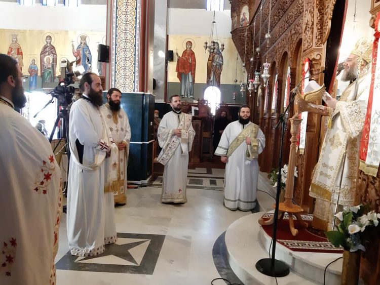 Άξιος Άξιος Άξιος – Πλημμύρισαν χαρά οι καρδιές των Νεοχωριτών