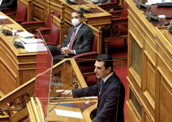 Η κλιματική αλλαγή στο επίκεντρο της ομιλίας του Κ.Σκρέκα στη Βουλή παρουσία του Πρωθυπουργού Κυριάκου Μητσοτάκη