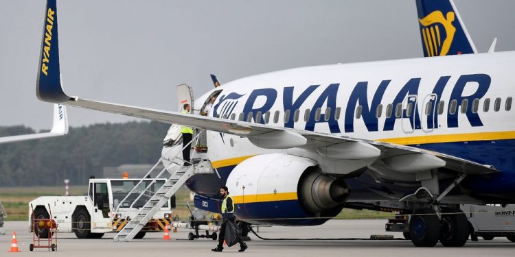 Γερμανία: Αεροσκάφος της Ryanair έκανε αναγκαστική προσγείωση μετά από προειδοποίηση για βόμβα