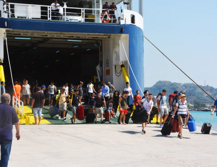 “Κλείδωσε”: Έτσι θα επιτρέπονται οι μετακινήσεις στα νησιά