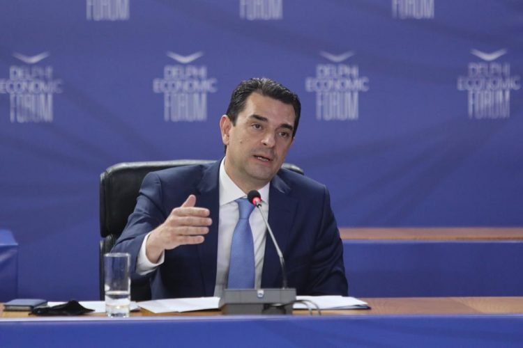 Στο Φόρουμ των Δελφών με τον Αντιπρόεδρο Τίμερμανς ο Κώστας Σκρέκας